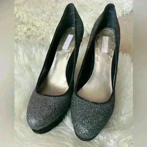 Rachel Roy pumps, worn twice and is in excellent condition.